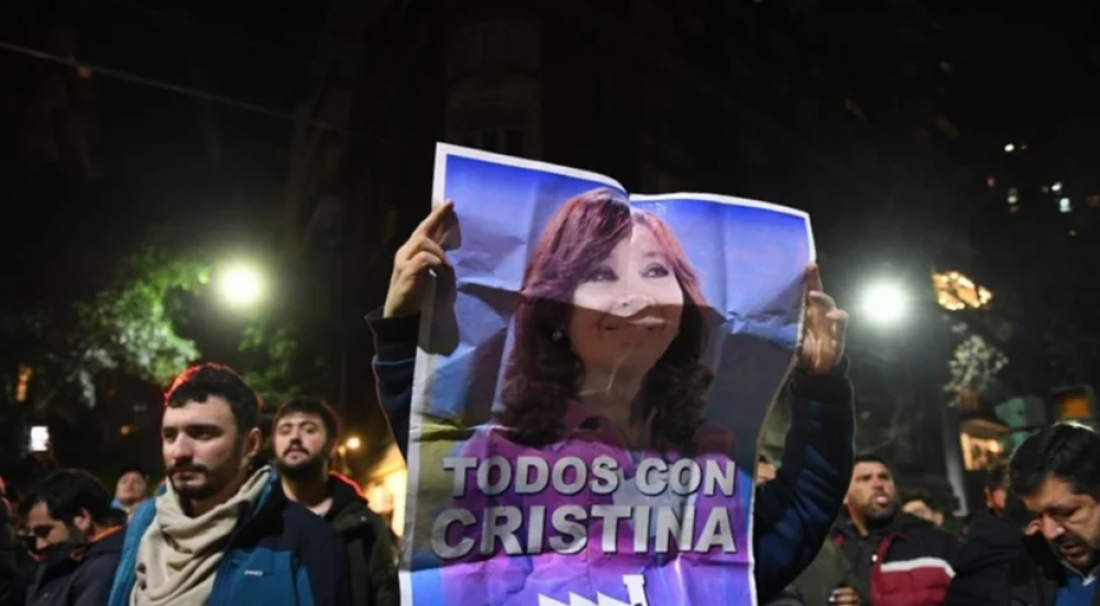Los gremios repudiaron los argumentos de la sentencia a CFK y convocan al plenario Luche y Vuelve