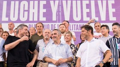 Axel Kicillof y M�ximo Kirchner encabezaron el cierre del Plenario de la Militancia en Avellaneda