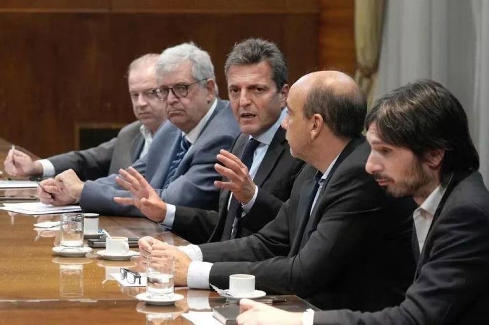 Se�ales de La C�mpora a Sergio Massa en medio del operativo �Luche y vuelve�