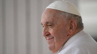 Francisco: Por mis 10 a�os como Papa, reg�lenme la paz