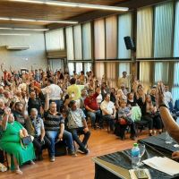 Docentes de Córdoba analizan la nueva oferta del Gobierno provincial