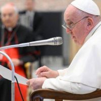 El Papa: Frente a los focos de odio y venganza, multiplicar los de misericordia