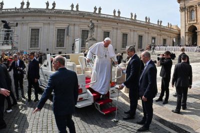 El papa Francisco actualizó las normas para prevenir y combatir los abusos sexuales