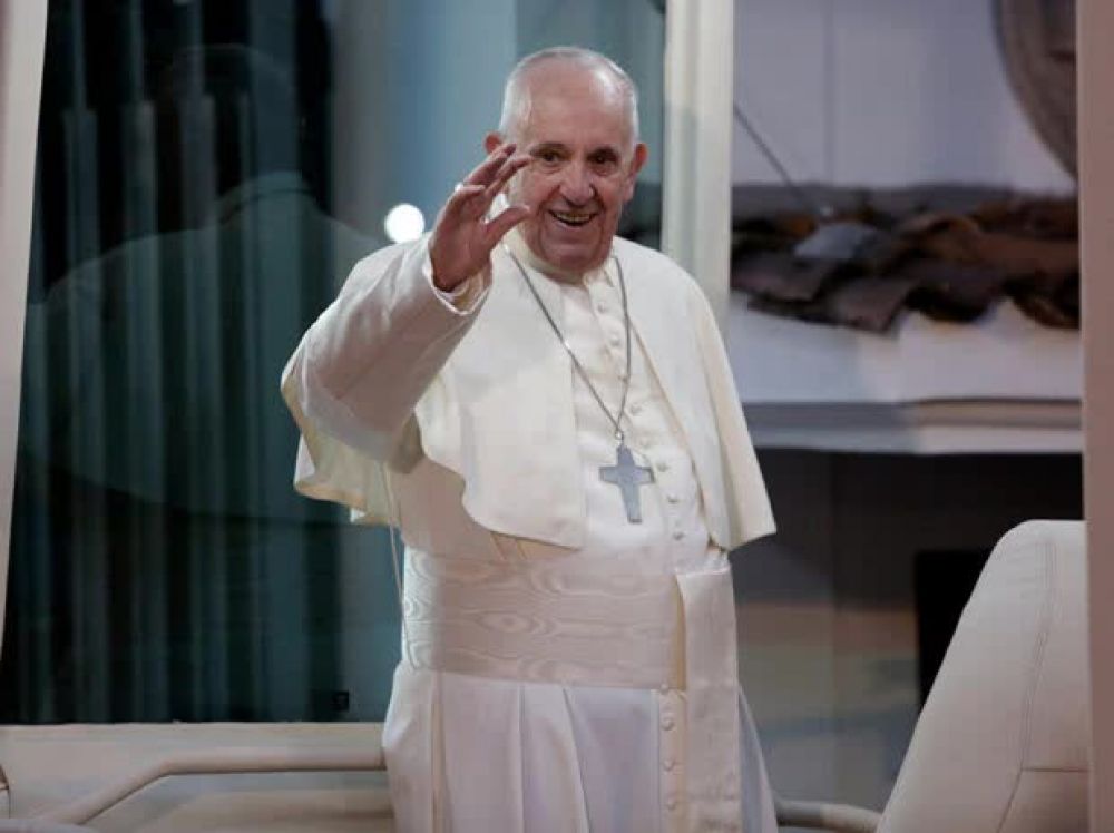 El Papa impuso cambios en las diócesis