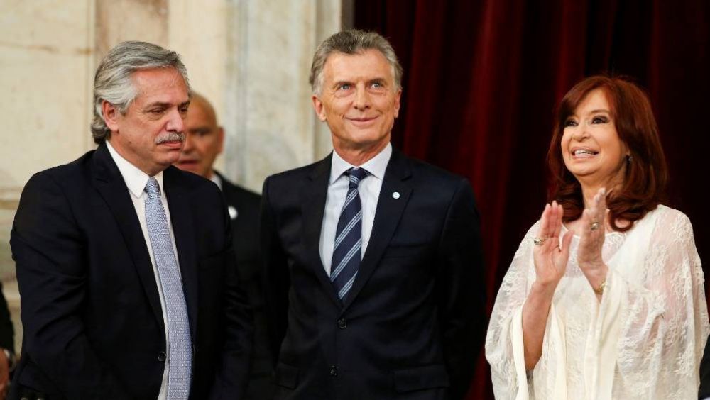 El debate interno que desat� la renuncia de Macri en el FdT: �lo seguir�n Cristina o Alberto?