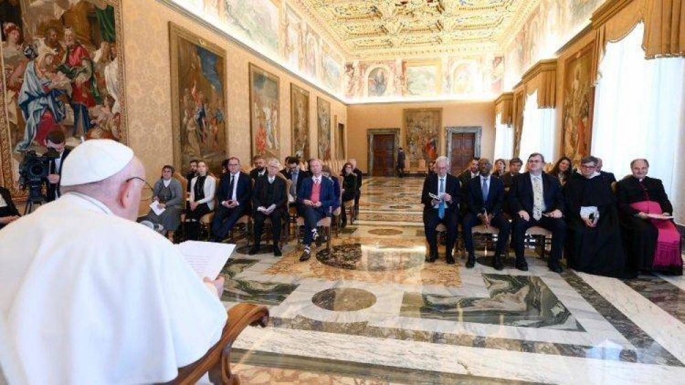 El Papa a seminaristas: Sean fermento del Evangelio y signo vivo de esperanza
