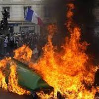 Termina la huelga de basuras en París, las protestas decaen