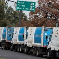En medio del debate por la basura, el municipio sale a comprar ocho nuevos camiones recolectores