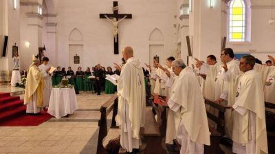 Mons. Uriona: 'Con nuestra cercanía, hacemos presente a Jesús en la vida de las personas'