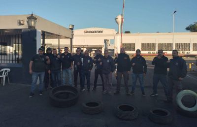 Tras el destape de las malas condiciones laborales en Bridgestone y los despidos, el Sindicato del Neumático anunció un cronograma de paros y manifestaciones