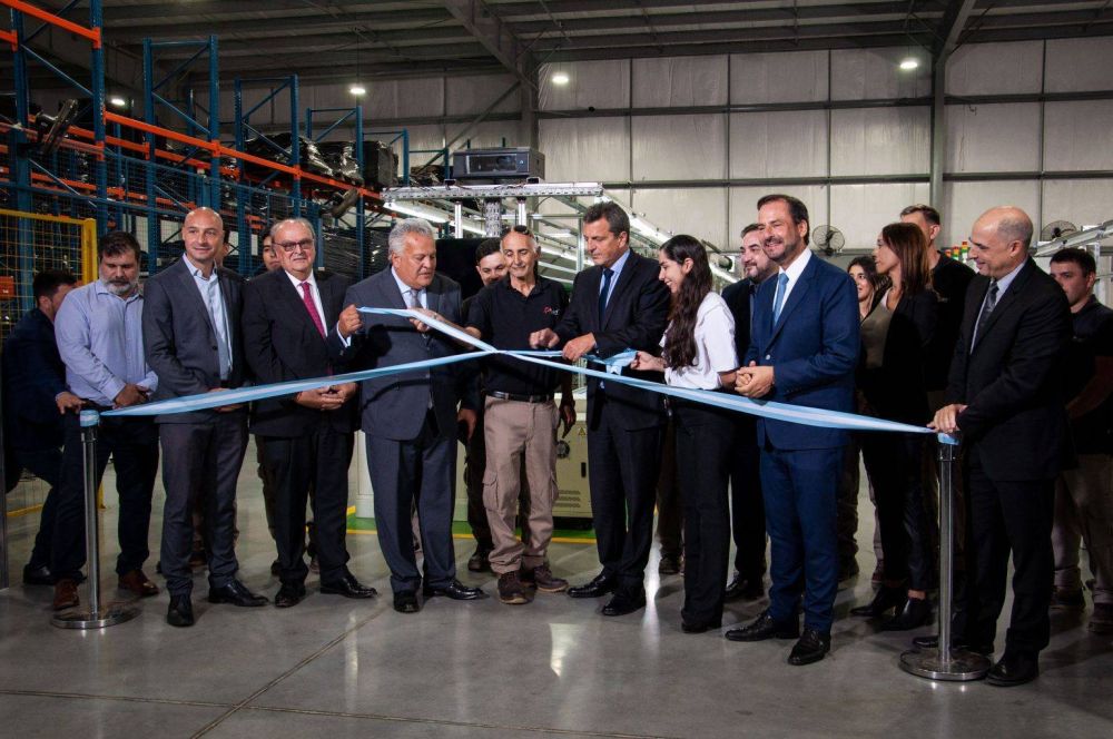 Inauguran Pixart, empresa electrnica testigo y primera planta inteligente de Amrica Latina