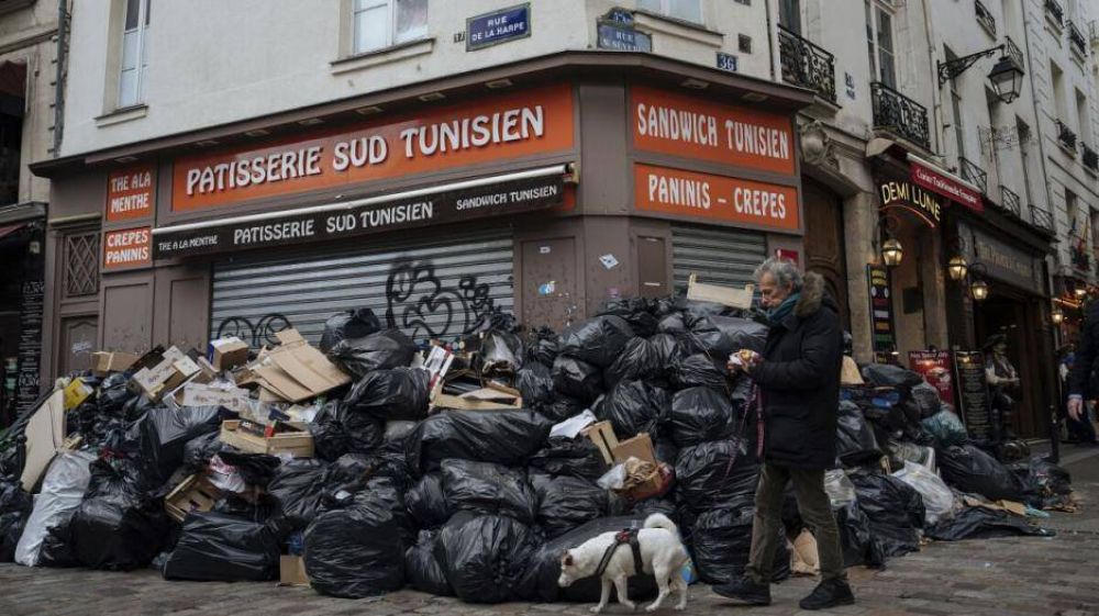 Recolectores de basura de Pars retomarn la huelga por la reforma jubilatoria de Macron
