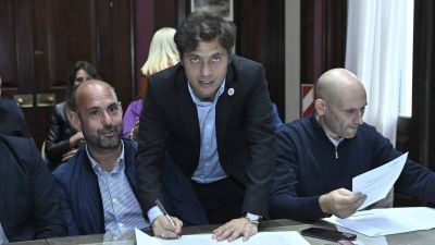 Sanzio firmó convenio de la segunda etapa de pavimentación del barrio Bernabé
