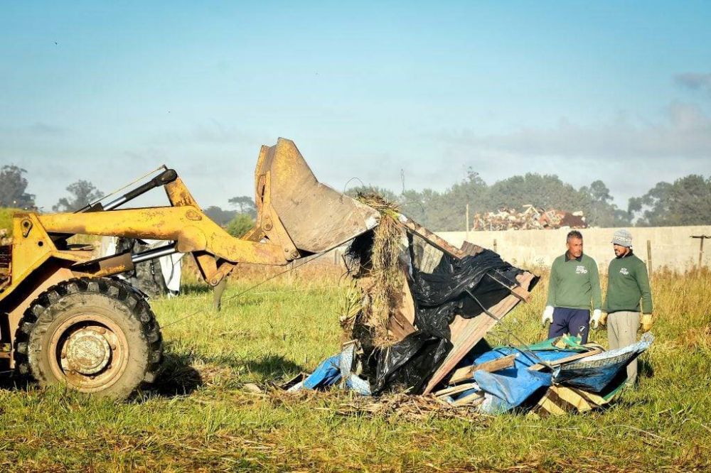 De forma pacfica, se realiz el desalojo de los terrenos usurpados en Las Heras