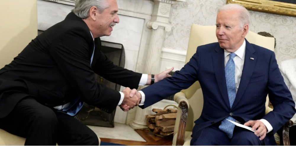 Alberto Fernndez no se quiere bajar y ahora dice que Biden apoya su reeleccin