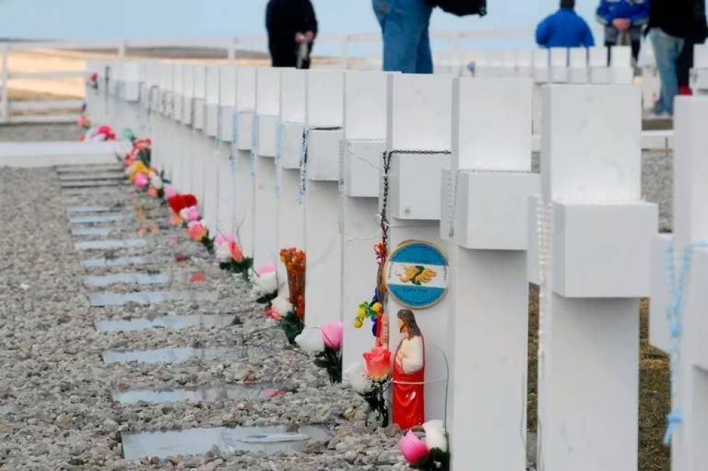 Argentina le exigi al Reino Unido que inicie la tercera fase para identificar a soldados cados en la Guerra de Malvinas