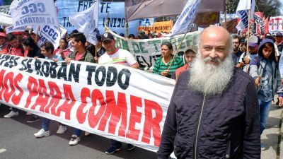 Tensin en la base del oficialismo: el Evita moviliza a Desarrollo Social y reclama al Gobierno contra el ajuste del FMI