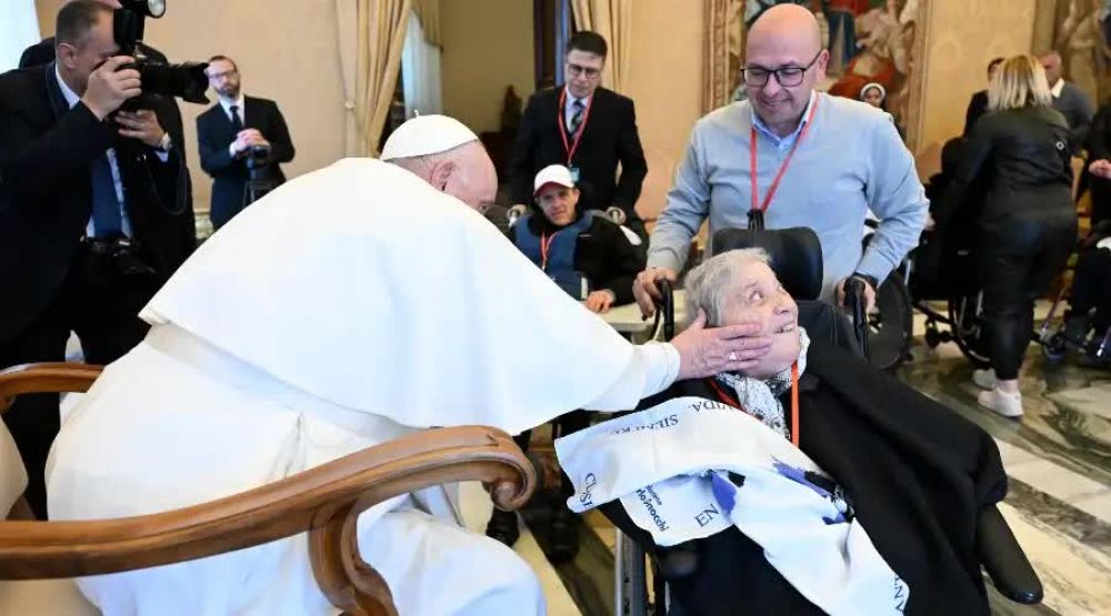 El Papa denuncia la �eutanasia encubierta� a ancianos por privaci�n de medicamentos