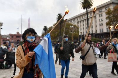 Atentado a Cristina Kirchner: Comodoro Py no quiere ahondar en el rol de Revolución Federal