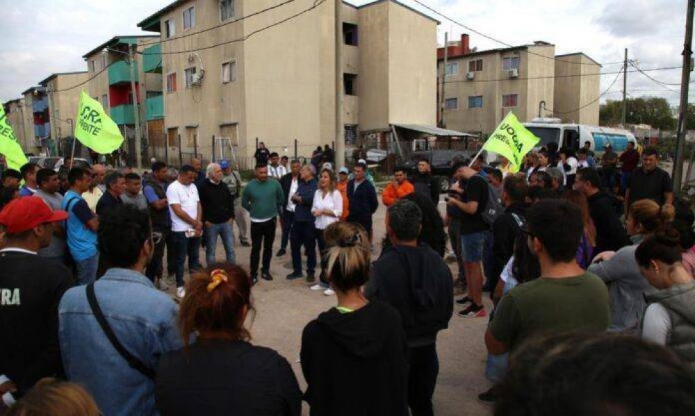 Malena Galmarini en Barrio Garrote, Tigre: Los vecinos estn sufriendo la ausencia del estado Municipal