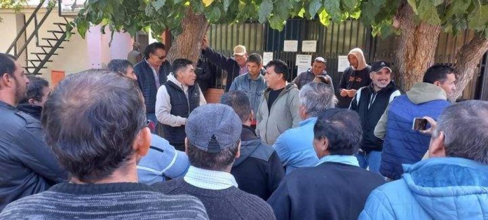 Mendoza. Contratistas de via reclaman que el sindicato llame a asamblea general y plan de lucha por la reapertura de paritarias