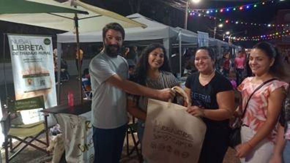 El RENATRE particip de la Feria de la Noche de la Agri-Cultura y Turismo en Misiones
