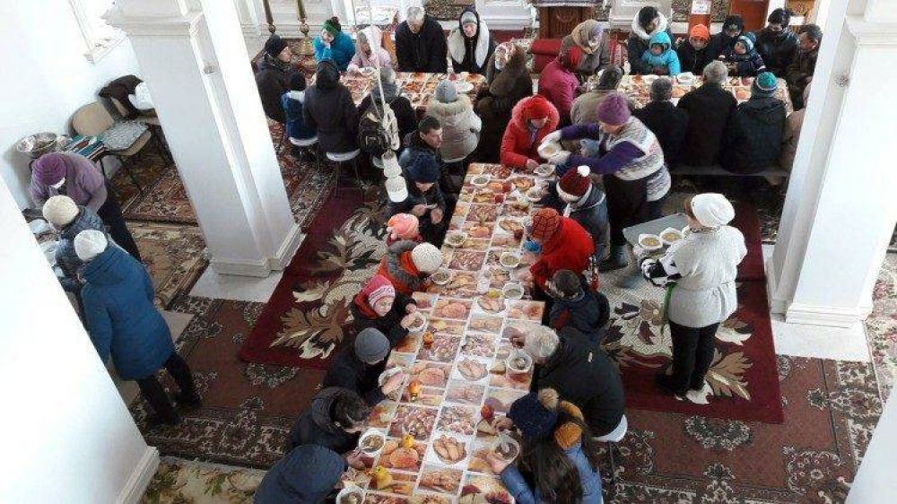 Ucrania, si la iglesia es un comedor que salva del hambre