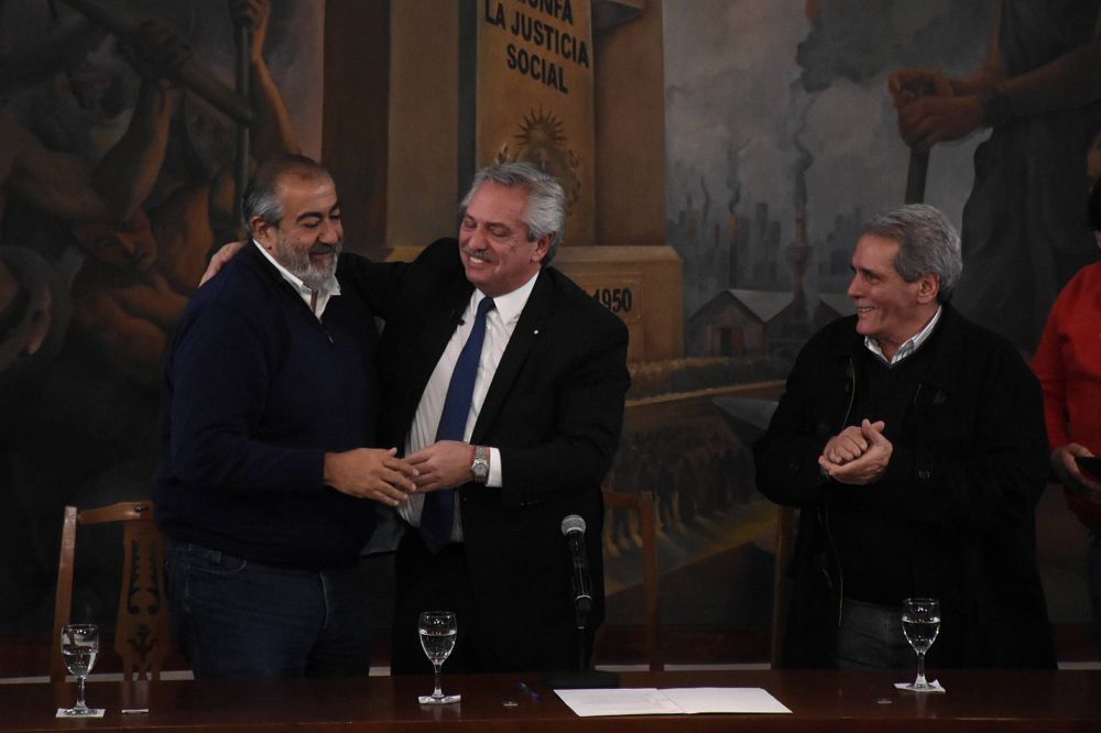 Daer felicit� �al compa�ero Alberto� por bajarse de la candidatura y pidi� una f�rmula del peronismo que �vuelva a enamorar� al pueblo
