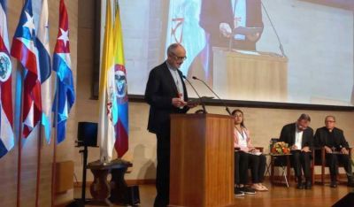 'Es necesario un liderazgo pol�tico capaz de orientar opciones comunes hacia el bien de todos'