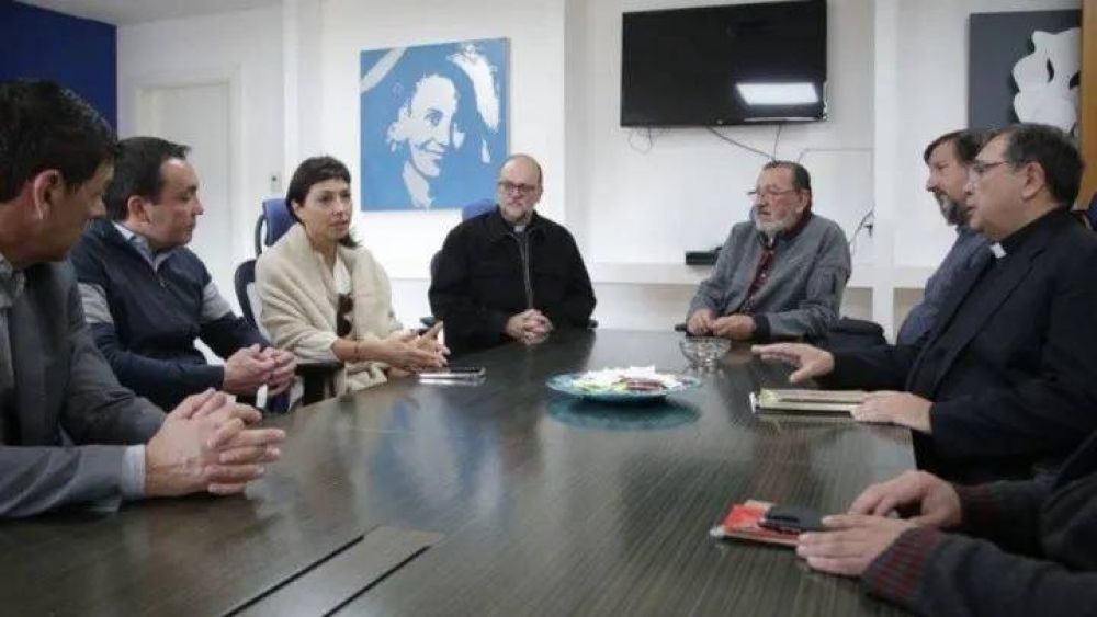 La Dicesis de Quilmes present la Fundacin Cuatro Cauces