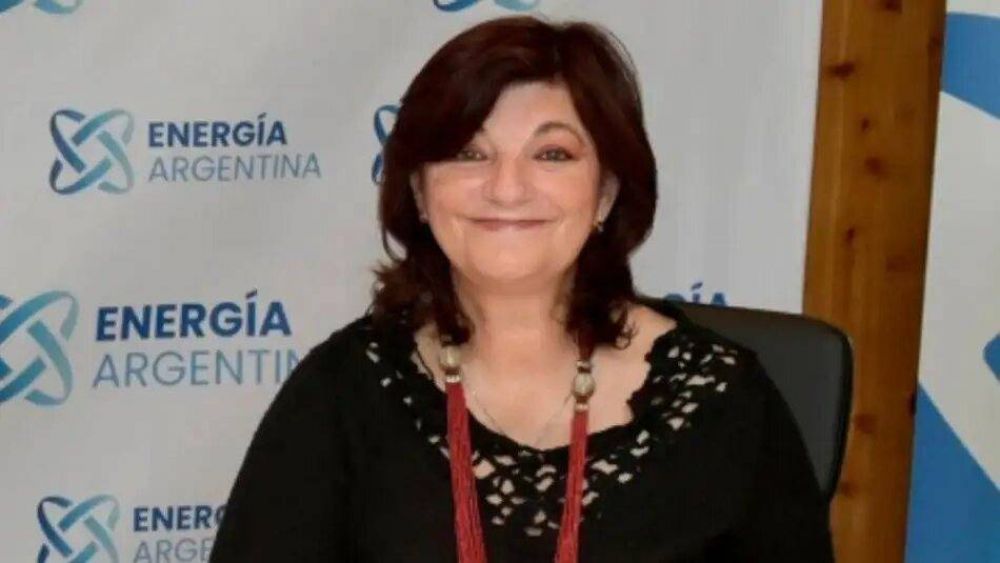 Kelly Olmos: 