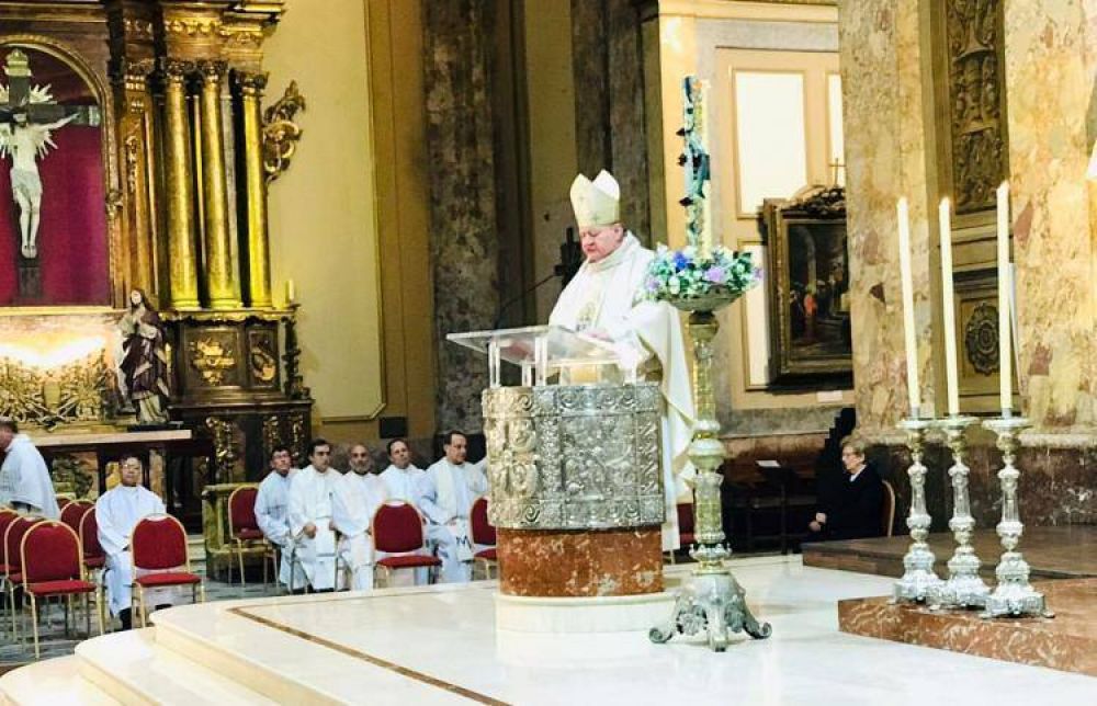 El nuncio destac la misin del Papa y el orgullo que significa para los argentinos