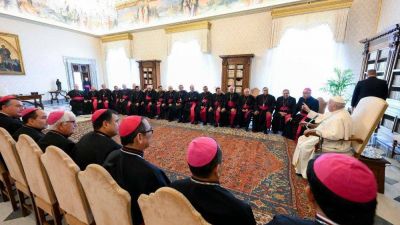 Francisco invita a los obispos mexicanos a llevar la esperanza