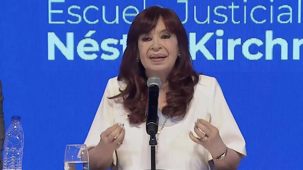 Cristina volvi� a pedir que se revise el acuerdo con el FMI: �Es inflacionario�