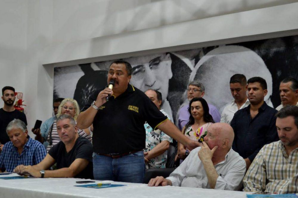 Con Pereyra e Ibarra como oradores, la presencia de ms de 40 gremios y a la espera de Hugo Moyano, las 62 Organizaciones tendrn su propio acto por el 1 de mayo