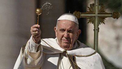 Los obispos argentinos le piden al Papa que viaje a la Argentina porque será 