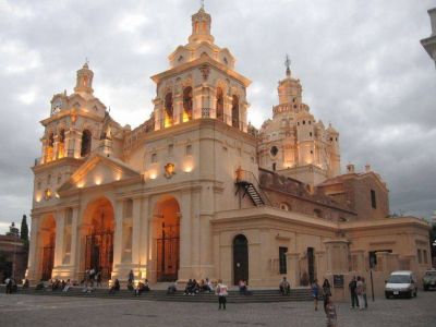 Iglesia de Córdoba, sobre el 1° de Mayo: “De la pobreza, se sale con trabajo”