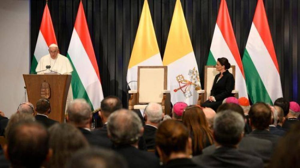 Francisco: 'La paz viene de pol�ticas capaces de mirar al desarrollo de todos'