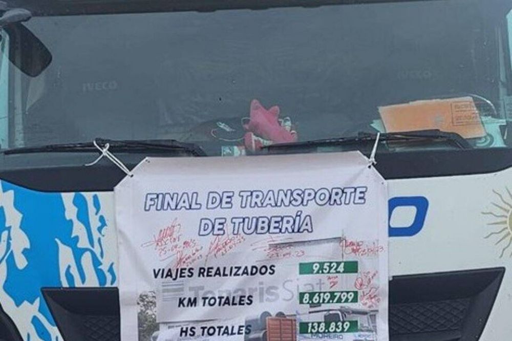 �ltimos tubos para el gasoducto N�stor Kirchner