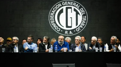 La CGT convocará hoy a un gran acuerdo económico, político y social, y alertará por el crecimiento de Javier Milei