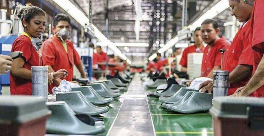 Sindicato y empresas presionan por la aprobacin de la ley de promocin de la industria del calzado