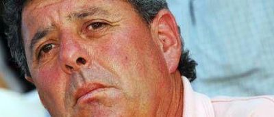 De Angeli propone "un paro por tiempo indeterminado"