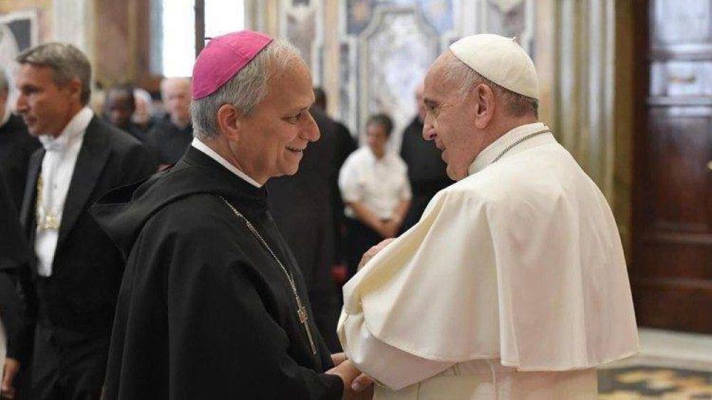Prevost: �El obispo es un pastor cercano al pueblo, no un m�nager