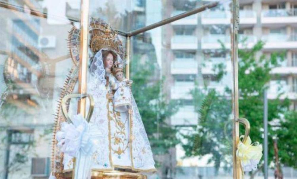 Misa por los 250 aos de la presencia de la imagen de la Virgen en Rosario
