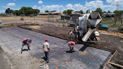 Amarte Argentina y el RENABAP llevan adelante obras en diferentes barrios cumpliendo el sueño de los vecinos