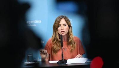 Victoria Tolosa Paz: 