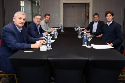 La UCR orejea las cartas antes de definir su juego con los candidatos de Pro