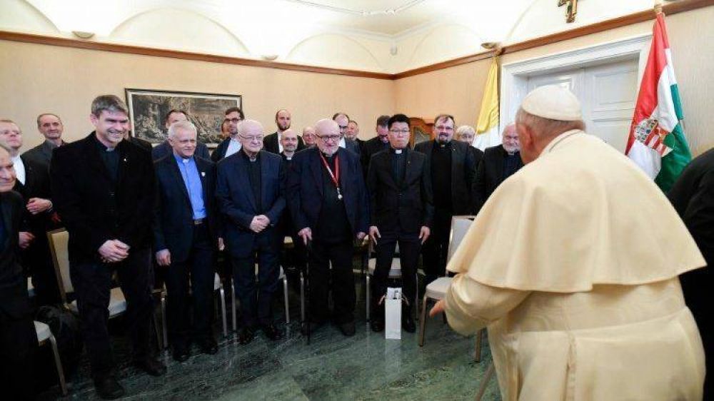 Francisco a los jesuitas h�ngaros: Sean aut�nticos y est�n dispuestos a cambiar