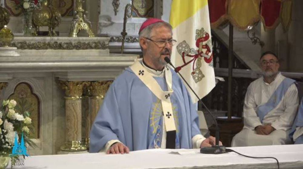 Mons. Scheinig: 'Jams nos va a faltar la maternidad de la Virgen'