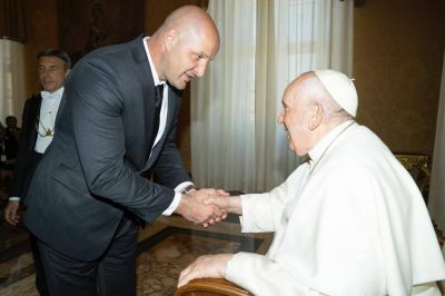 Diálogo Interreligioso: Leonardo Salom participó de un encuentro con el Papa Francisco